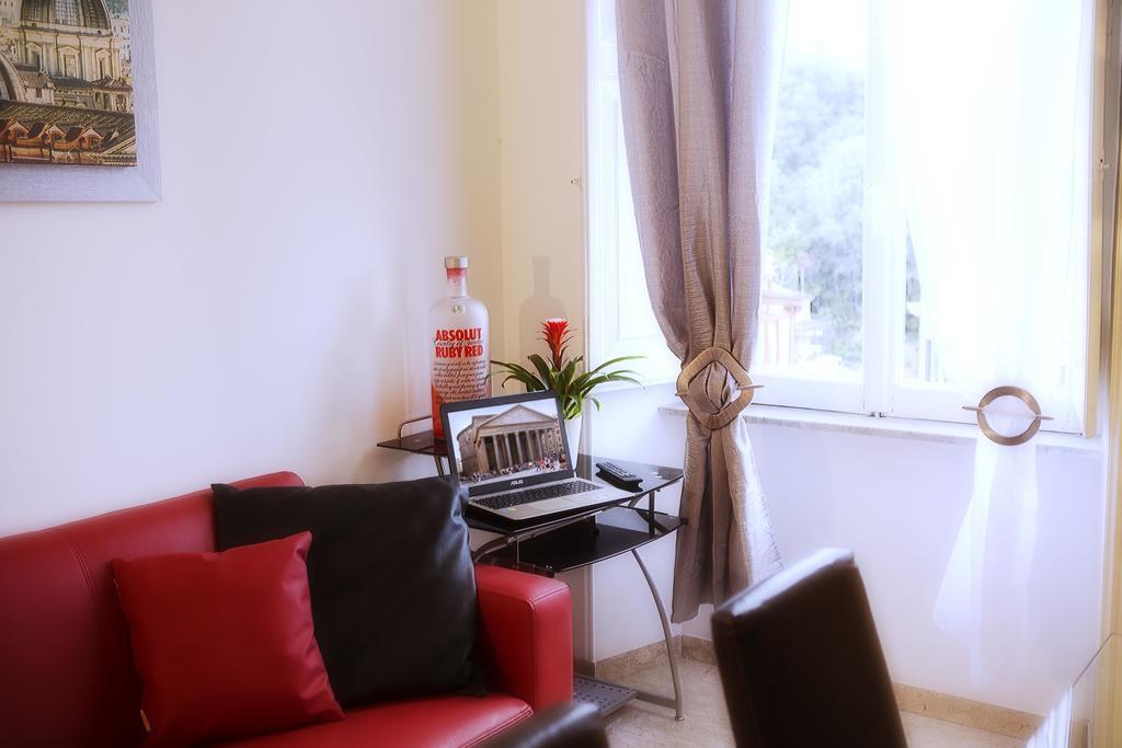 דירות רומא Luxury Domus Amadeus מראה חיצוני תמונה